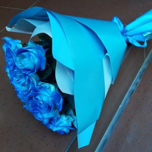 17 синіх троянд у Тернополі фото
