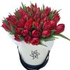 Фото товара 51 червоно-білий тюльпан (зі стрічкою) у Тернополі
