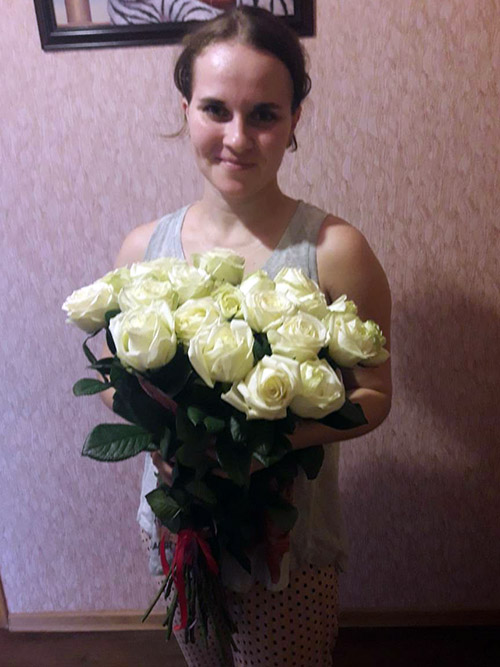 букет білих троянд для дівчини в Тернополі фото