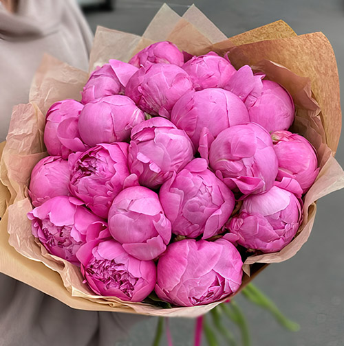 Фото товара 21 рожева півонія в крафт у Тернополі